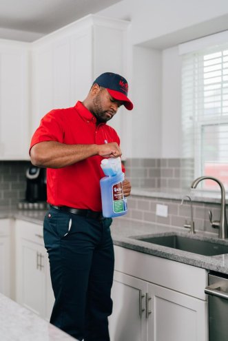 What is the Best Drain Cleaner for a Kitchen Sink?